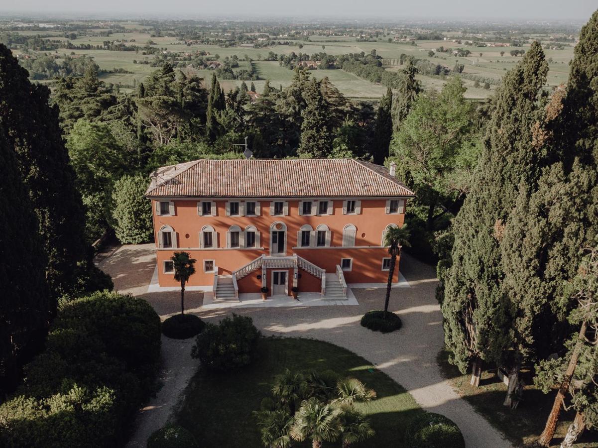 فيلا Relais Roncolo 1888 Quattro Castella المظهر الخارجي الصورة